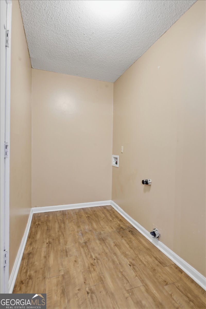 223 Randy Circle Warner Robins, GA 31088 - Photo 20 of 27 a view of room