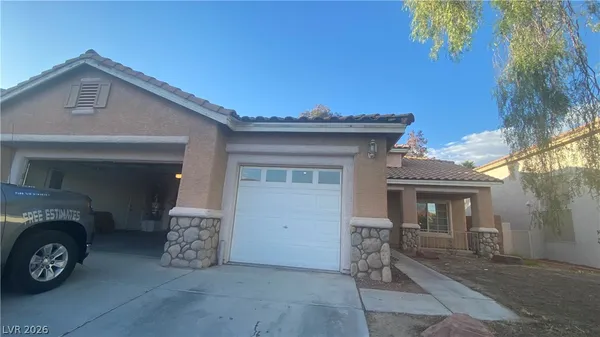 $2,200 | 9222 West Viking Road, Las Vegas, NV 89147