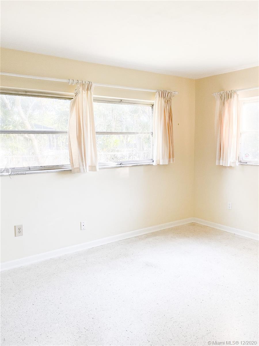 960 Northwest 4th Avenue Boca Raton, FL 33432 - Photo 11 of 19