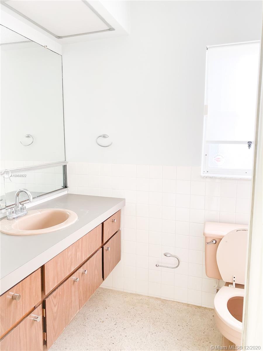 960 Northwest 4th Avenue Boca Raton, FL 33432 - Photo 8 of 19