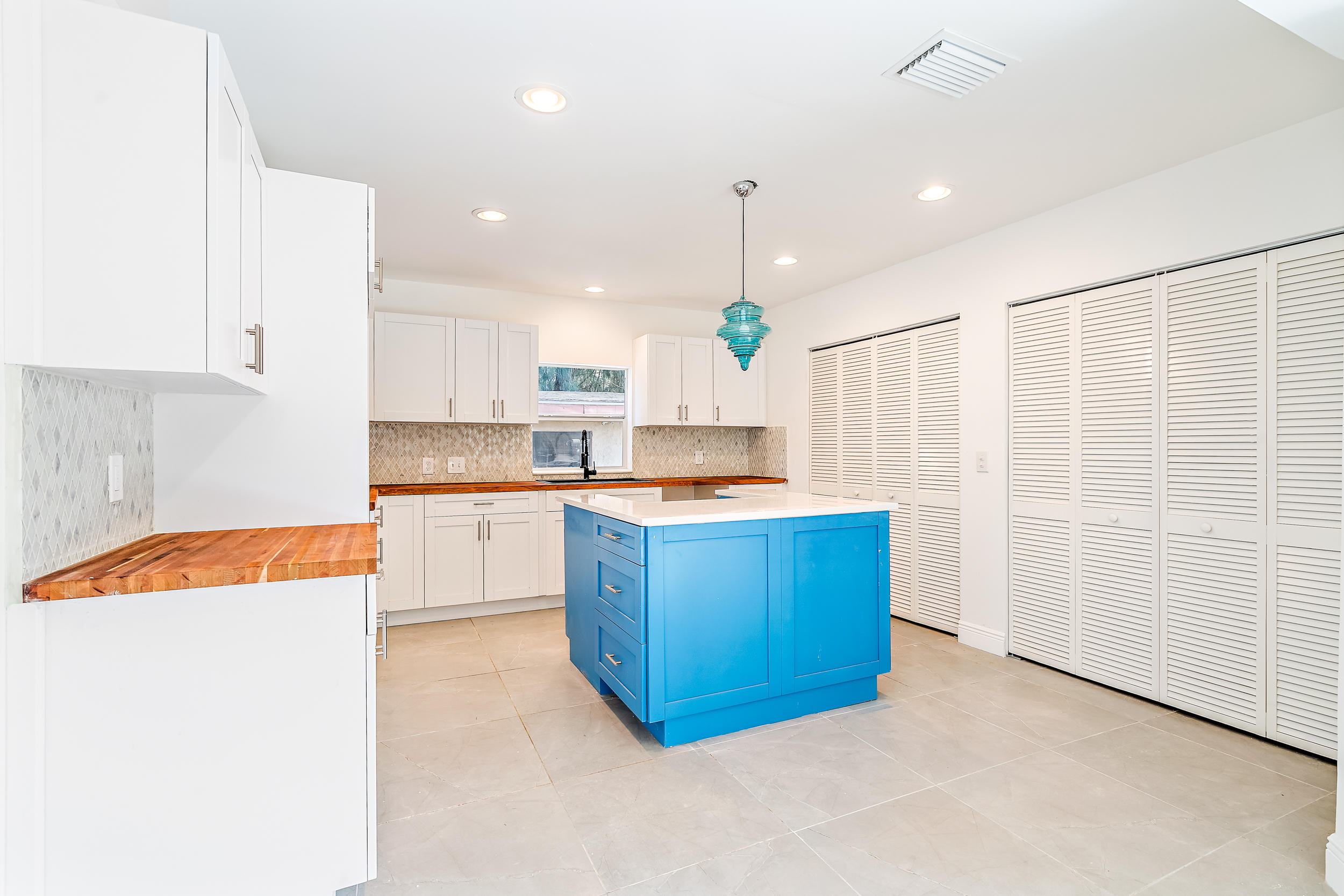 4424 Steven Rd Lake Lake Worth, FL 33461 - Photo 5 of 15 4244 Steven Rd