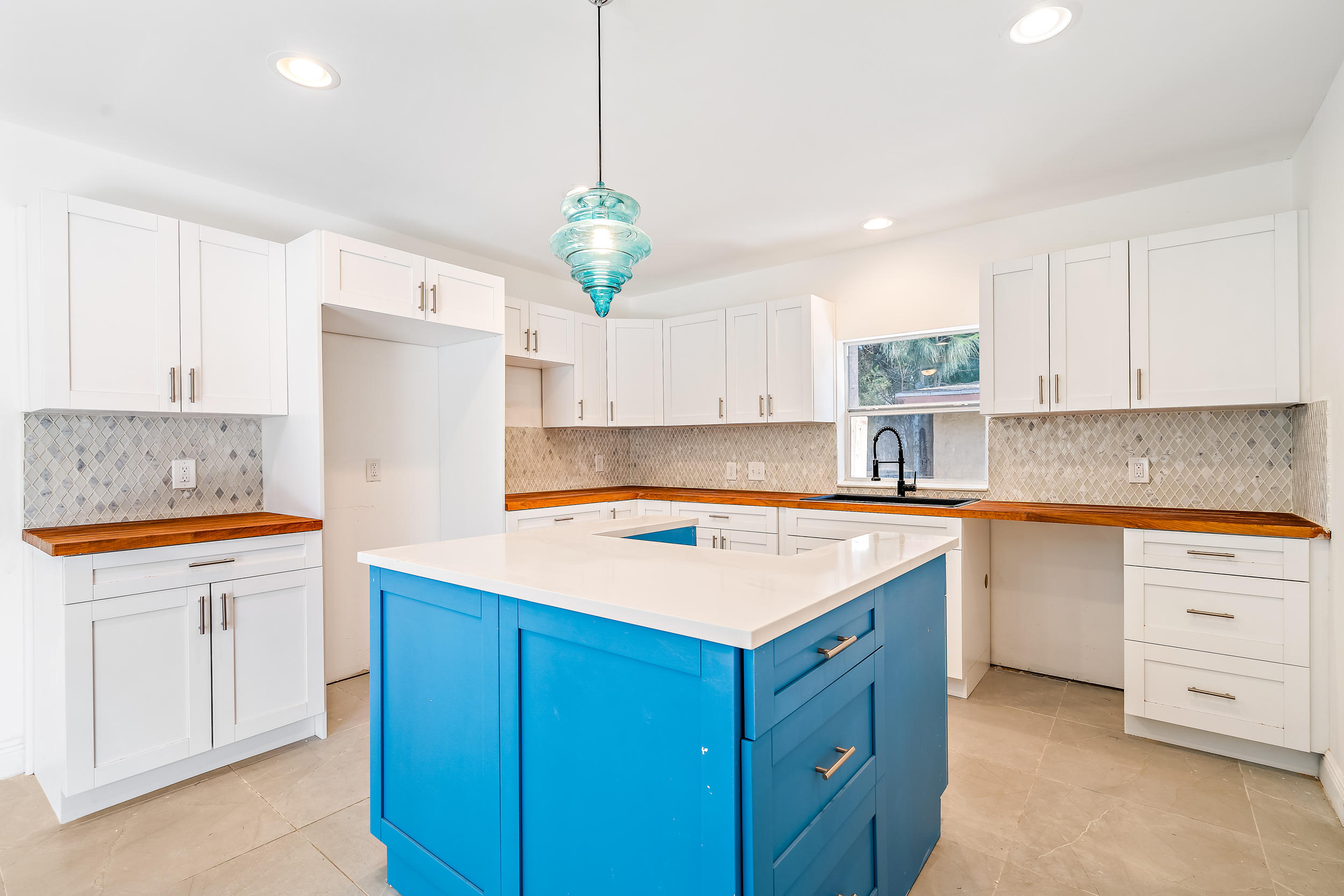 4424 Steven Rd Lake Lake Worth, FL 33461 - Photo 6 of 15 Kitchen