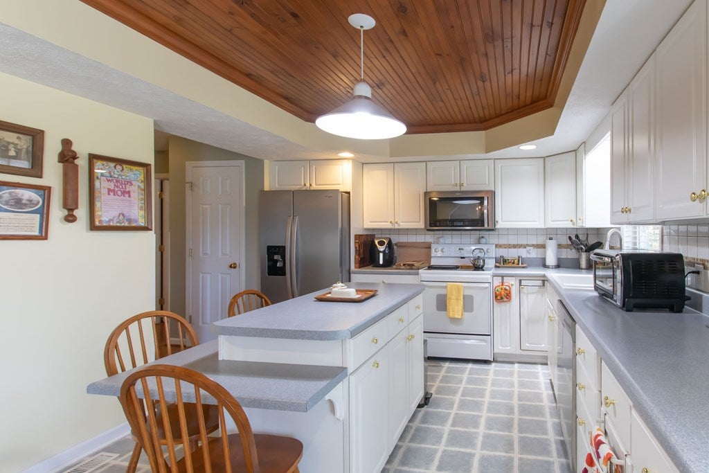 16437 Old Timber Road Abingdon, VA 24210 - Photo 13 of 39 Gallery Image 13