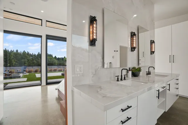 $1,249,000 | 7411 North Quamish Drive, Spokane, WA 99208