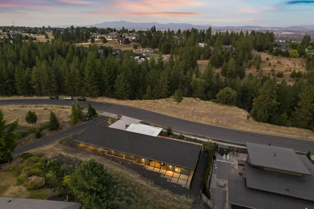 $1,249,000 | 7411 North Quamish Drive, Spokane, WA 99208