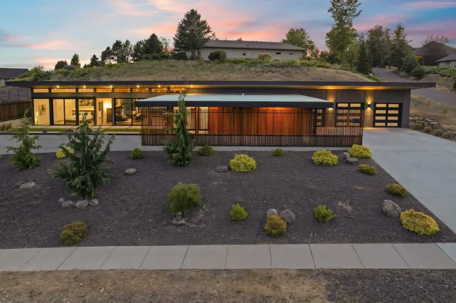 $1,249,000 | 7411 North Quamish Drive, Spokane, WA 99208