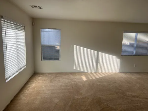 $2,990 | 36718 Arbolada Lane, Palmdale, CA 93550