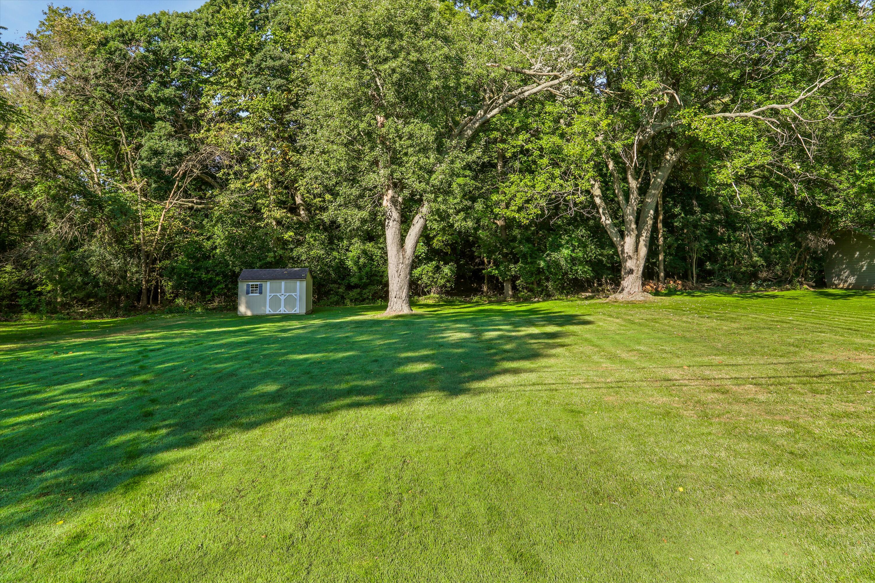 2938 Dearborn Avenue Rochester Hills, MI 48309 - Photo 22 of 29 Welcome Home to 2938 Dearborn Ave!