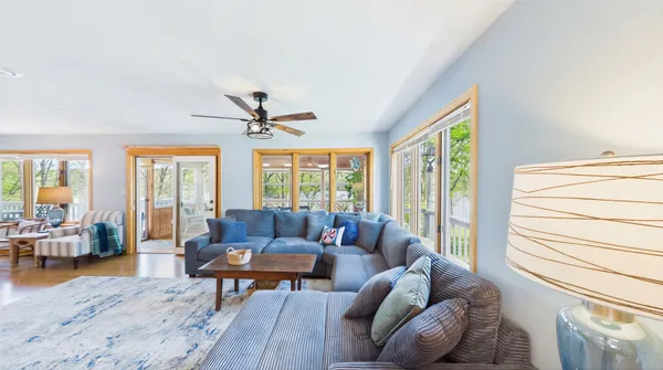 $868,000 | 251 Driftwood Drive, Cadiz, KY 42211