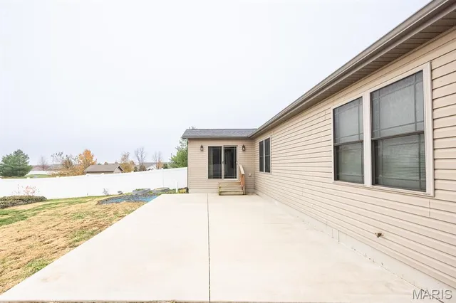 $439,900 | 2620 Vulliet Road, Highland, IL 62249
