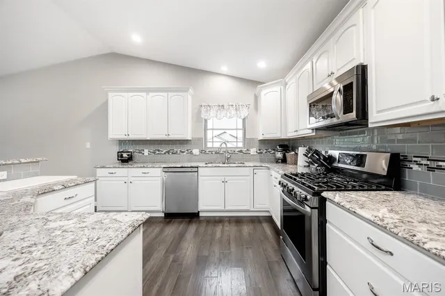 $439,900 | 2620 Vulliet Road, Highland, IL 62249