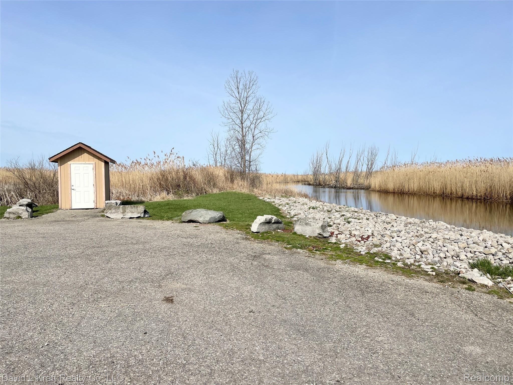 10235 Pigeon Road Bay Port, MI 48720 - Photo 15 of 15 IMG_2586.JPG