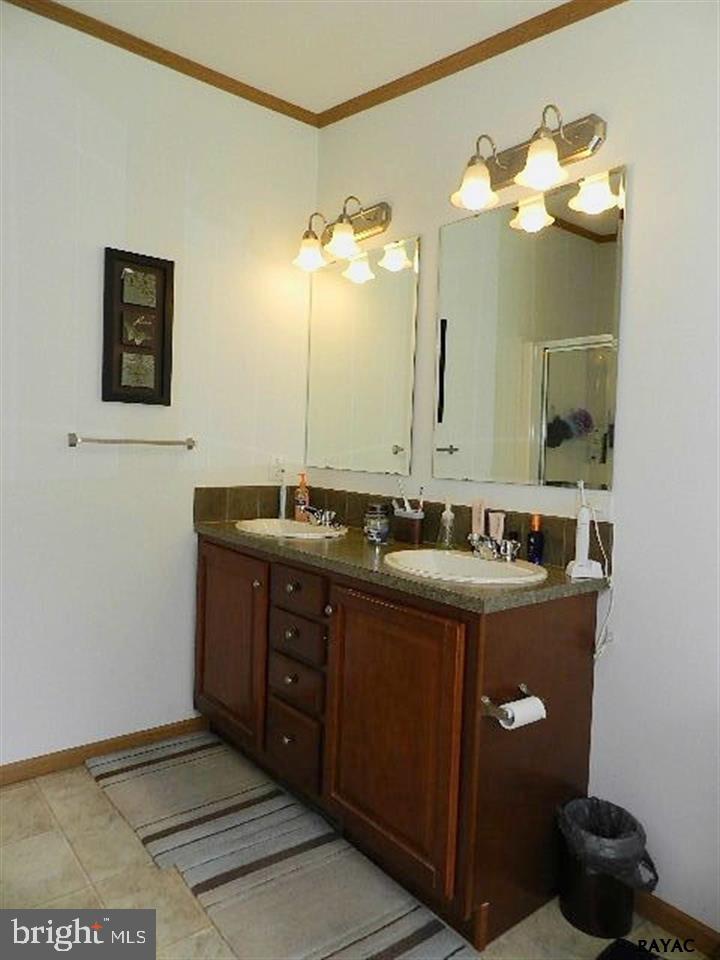 924 Trinity Road Felton, PA 17322 - Photo 18 of 21