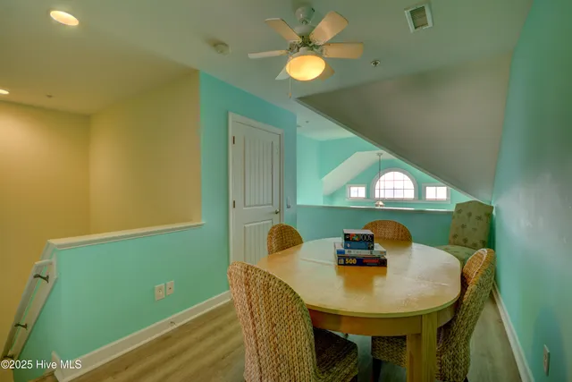 $925,000 | 215 Summer Winds Place, Surf City, NC 28445