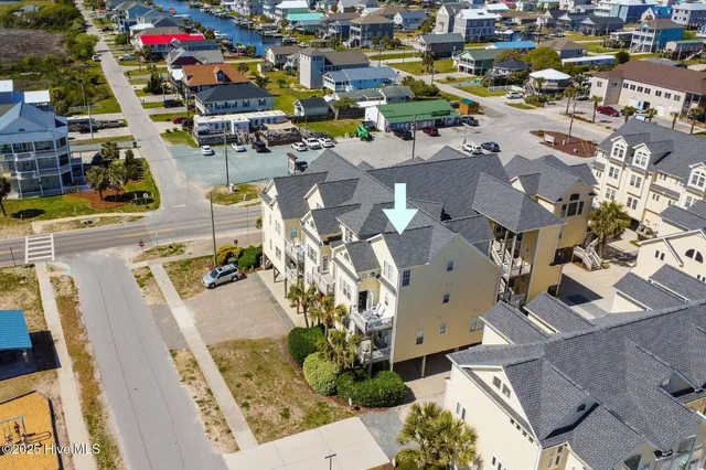$925,000 | 215 Summer Winds Place, Surf City, NC 28445