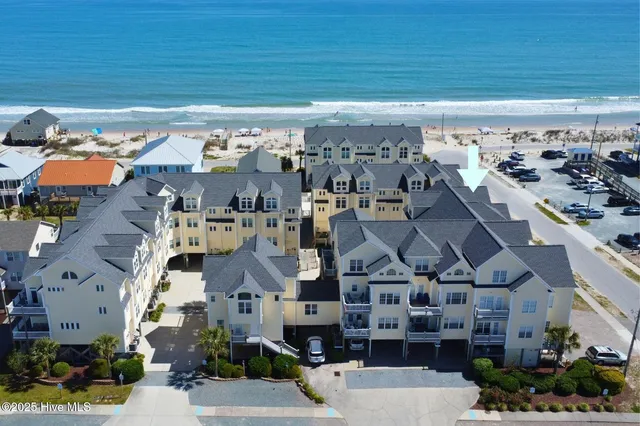 $925,000 | 215 Summer Winds Place, Surf City, NC 28445