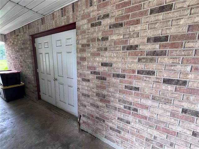 2602 Migues Road New Iberia, LA 70560 - Photo 6 of 16