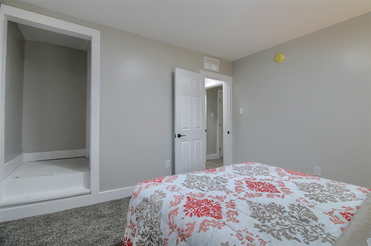 609 West Biddle Street Jackson, MI 49203 - Photo 19 of 30