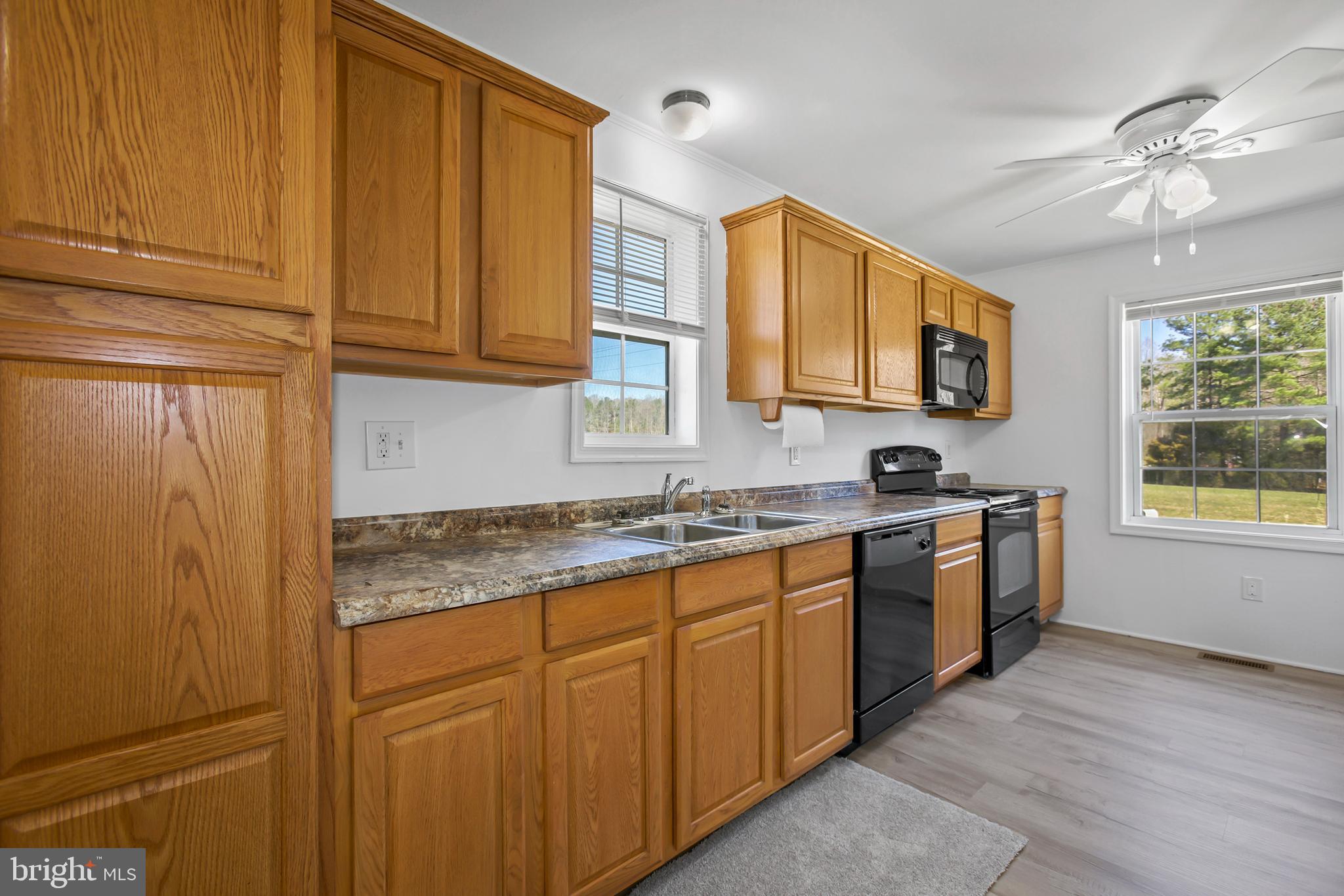 22176 Landora Bridge Road Ruther Glen, VA 22546 - Photo 11 of 36 Gallery Image 11