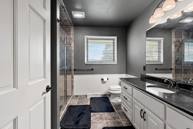 $660,000 | E7206 Magolski Road, Marion, WI 54950