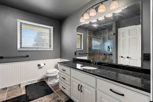 $660,000 | E7206 Magolski Road, Marion, WI 54950