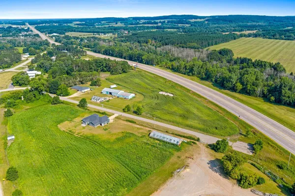 $660,000 | E7206 Magolski Road, Marion, WI 54950
