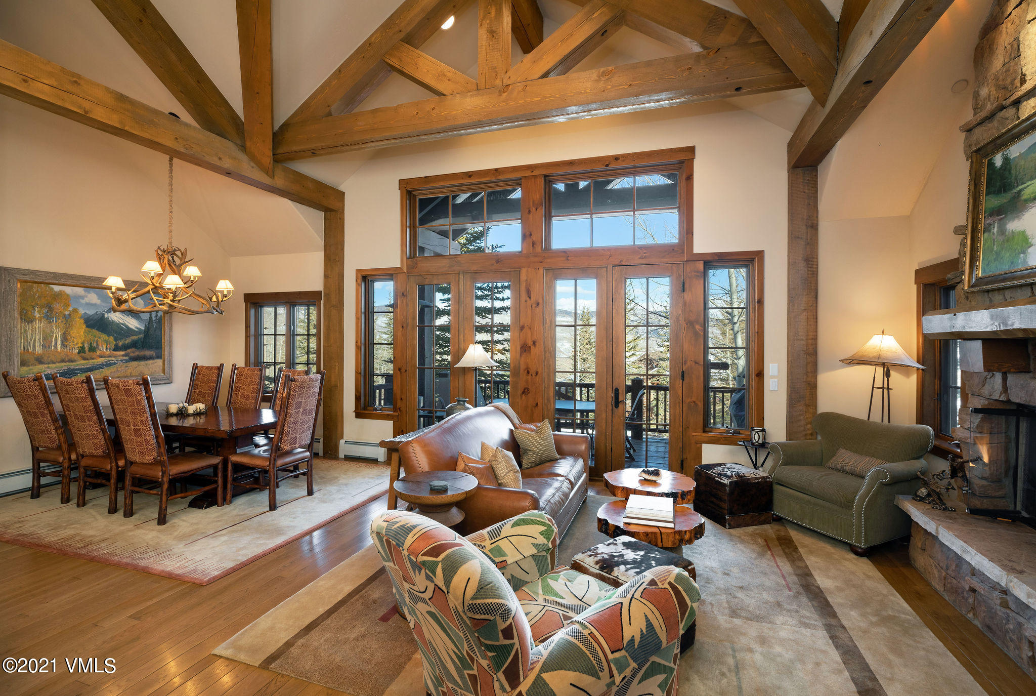 1264_bachelor_ridge_interior_great