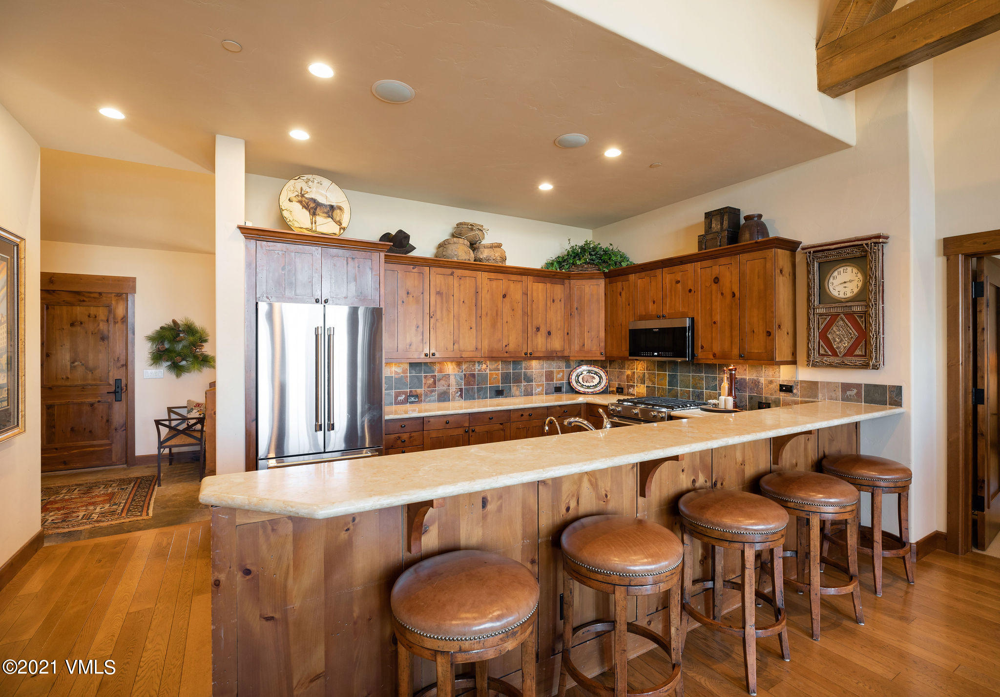 1264_bachelor_ridge_interior_kitchen