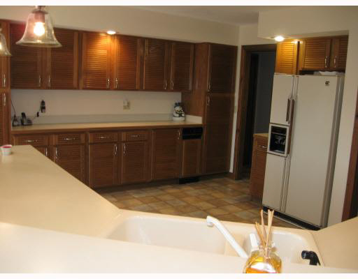 51300 Lilac Road South Bend, IN 46628 - Photo 3 of 12 Gallery Image 3