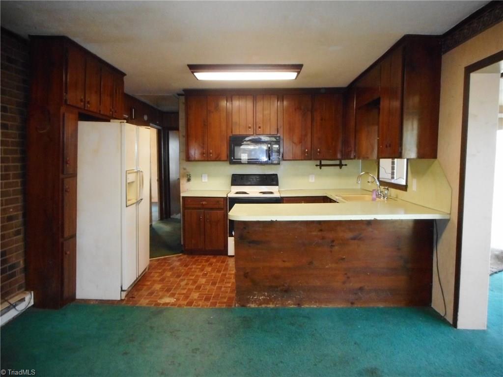 4154 Old Way Road Sophia, NC 27350 - Photo 4 of 13 Gallery Image 4