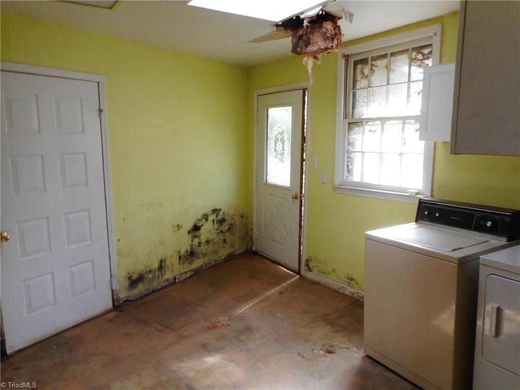 4154 Old Way Road Sophia, NC 27350 - Photo 7 of 13 Gallery Image 7