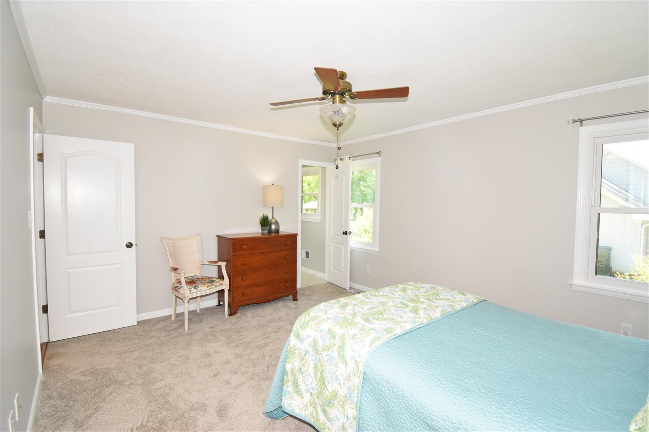 401 East Millbrook Road Raleigh, NC 27609 - Photo 14 of 23 Photo 14