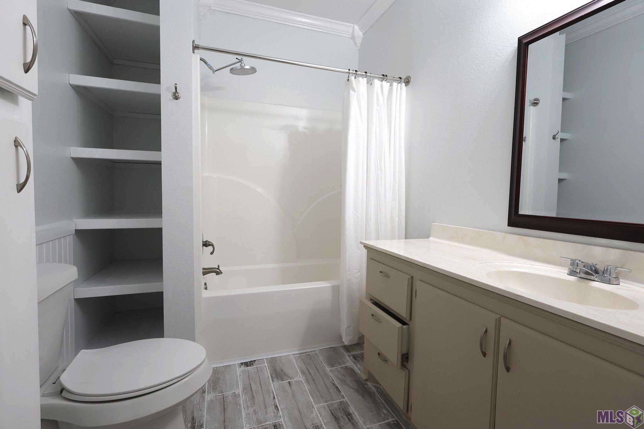 744 East Woodlawn Ranch Road Houma, LA 70363 - Photo 6 of 27