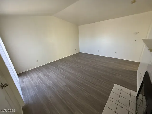 $1,200 | 275 North Lamb Boulevard, Unit C, Las Vegas, NV 89110