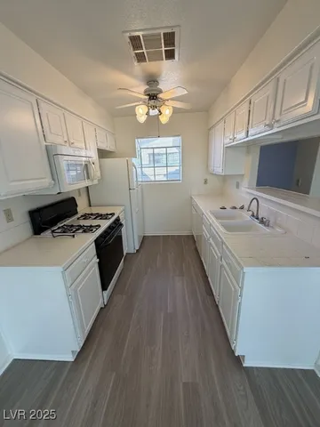 $1,200 | 275 North Lamb Boulevard, Unit C, Las Vegas, NV 89110