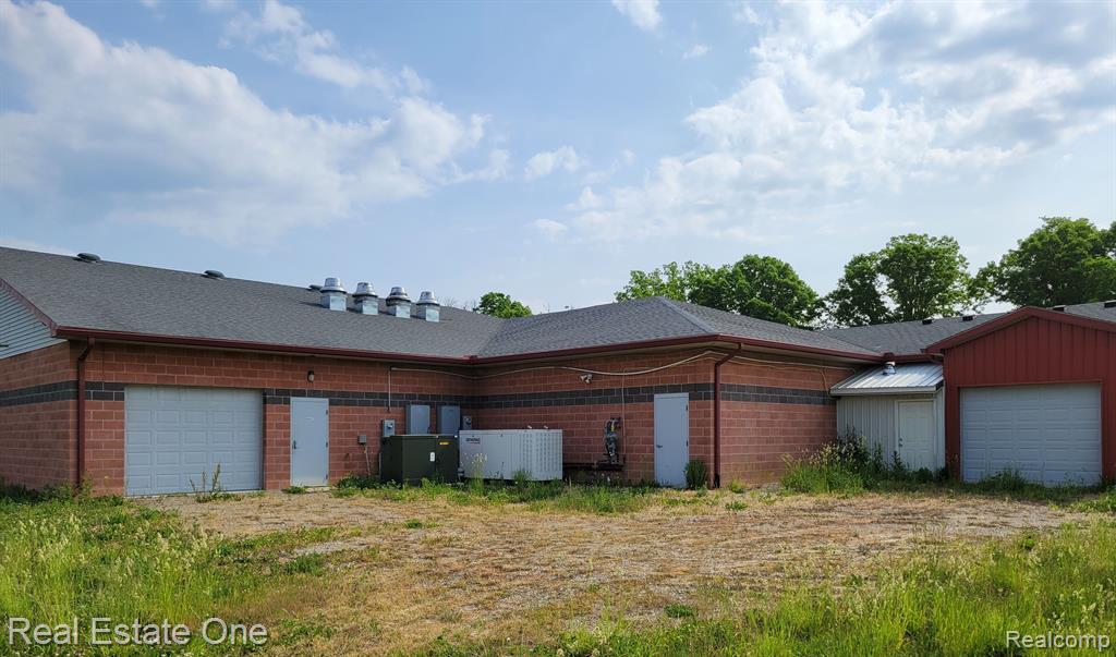 5252 Imlay City Road Attica, MI 48412 - Photo 10 of 63 Gallery Image 10