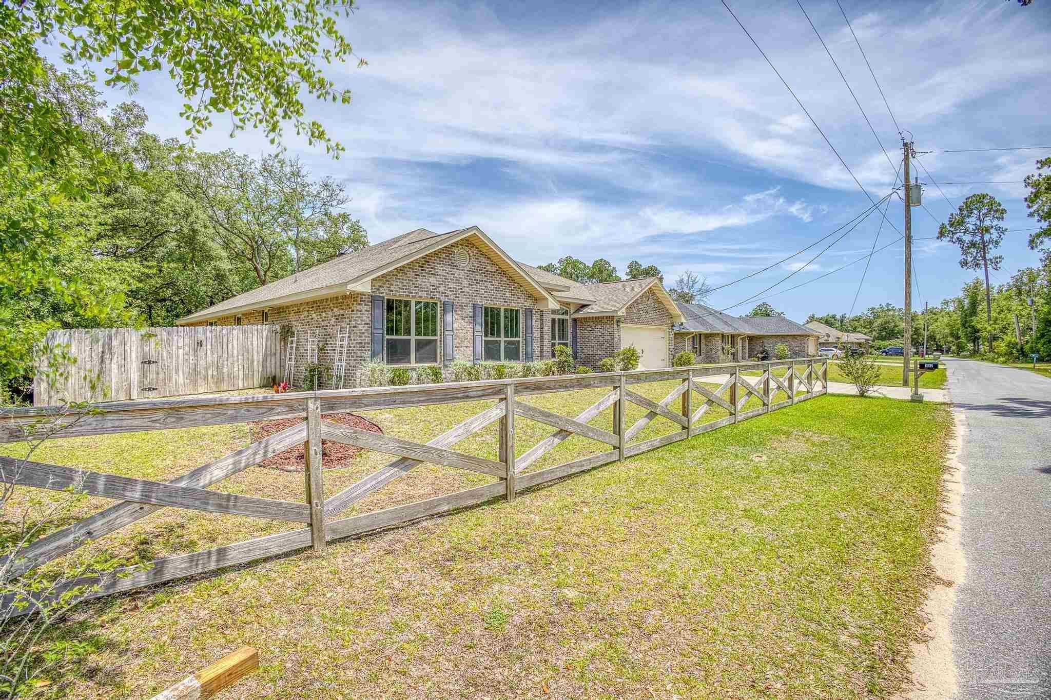 3092 Grady Tolbert Road Navarre, FL 32566 - Photo 3 of 45 Gallery Image 3