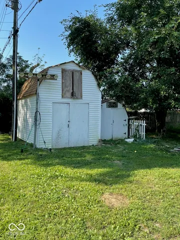 $119,999 | 2845 West 3rd Avenue, Clinton, IN 47842