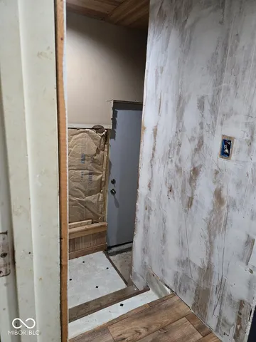 $119,999 | 2845 West 3rd Avenue, Clinton, IN 47842