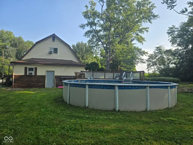 $119,999 | 2845 West 3rd Avenue, Clinton, IN 47842