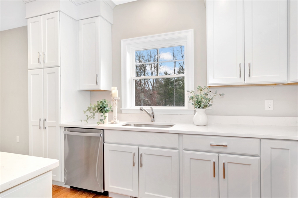 19 Boot Shop Road, Unit 19 Upton, MA 01568 - Photo 9 of 23