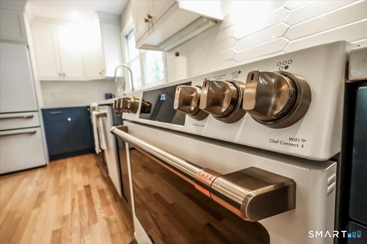 139 Seth Low Mountain Road Ridgefield, CT 06877 - Photo 7 of 40