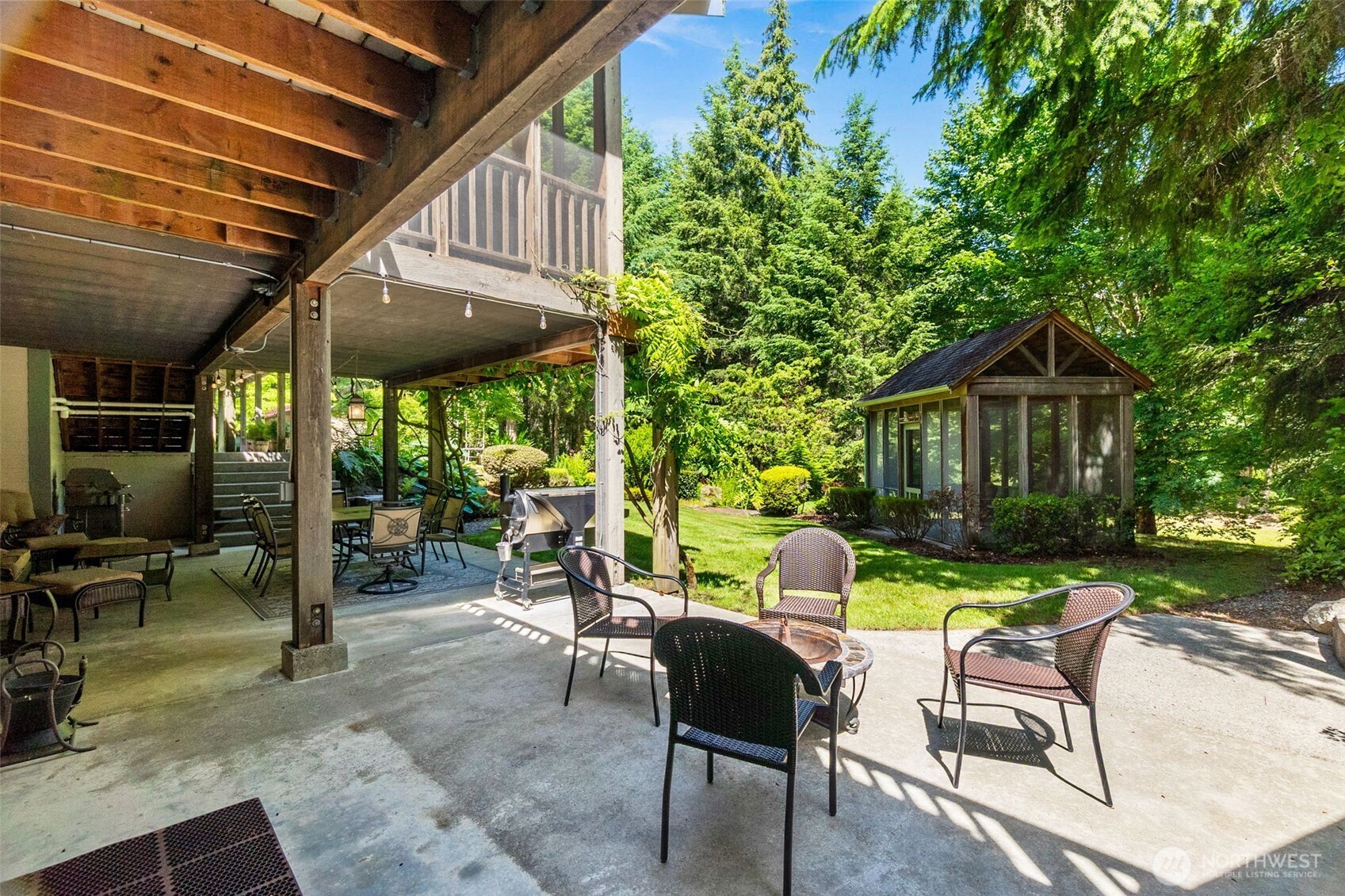 11500 Weisenberger Road Rainier, WA 98576 - Photo 28 of 40