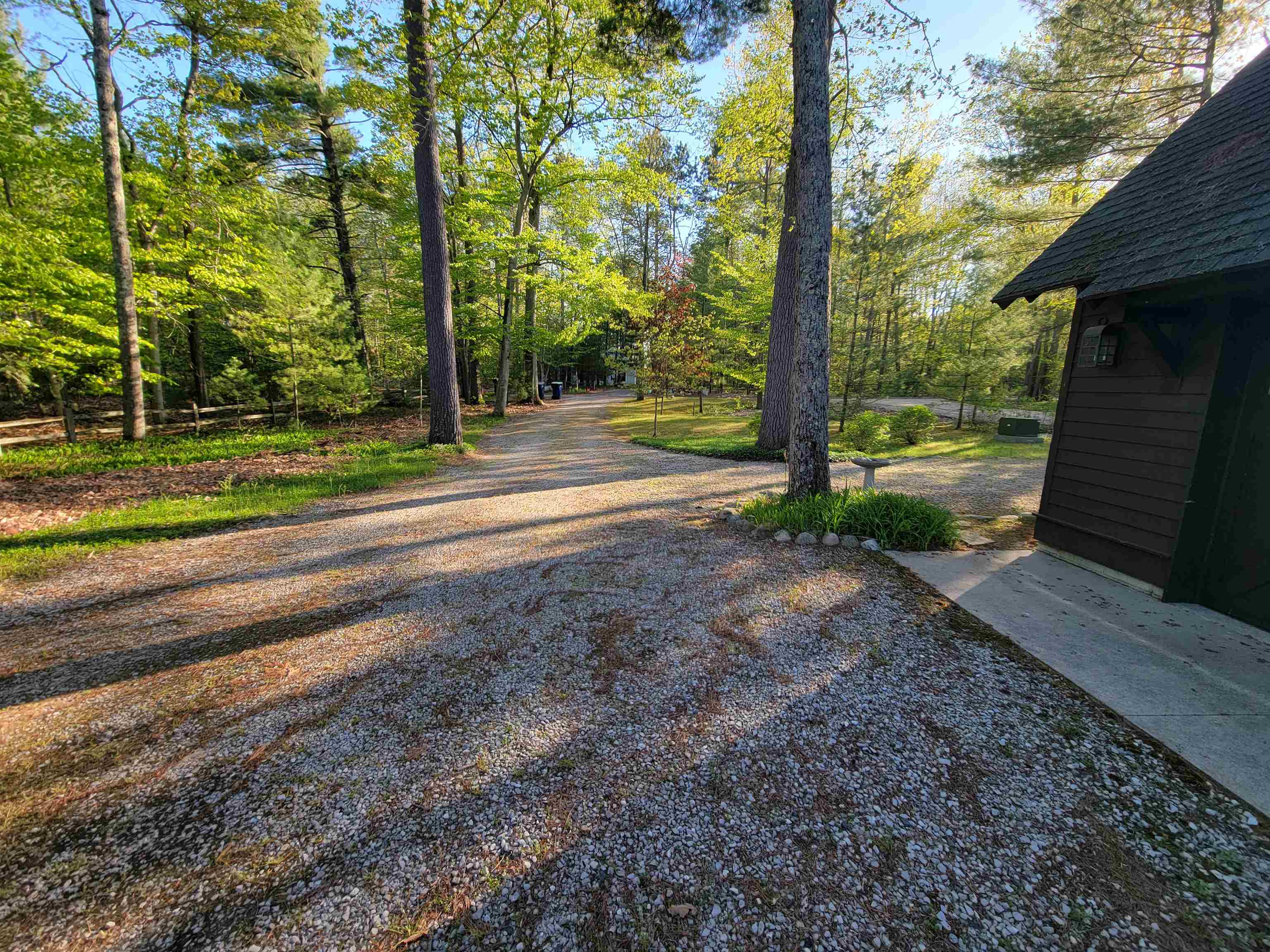 742 Lakewood Road Traverse City, MI 49685 - Photo 10 of 57 1911040-10.JPG