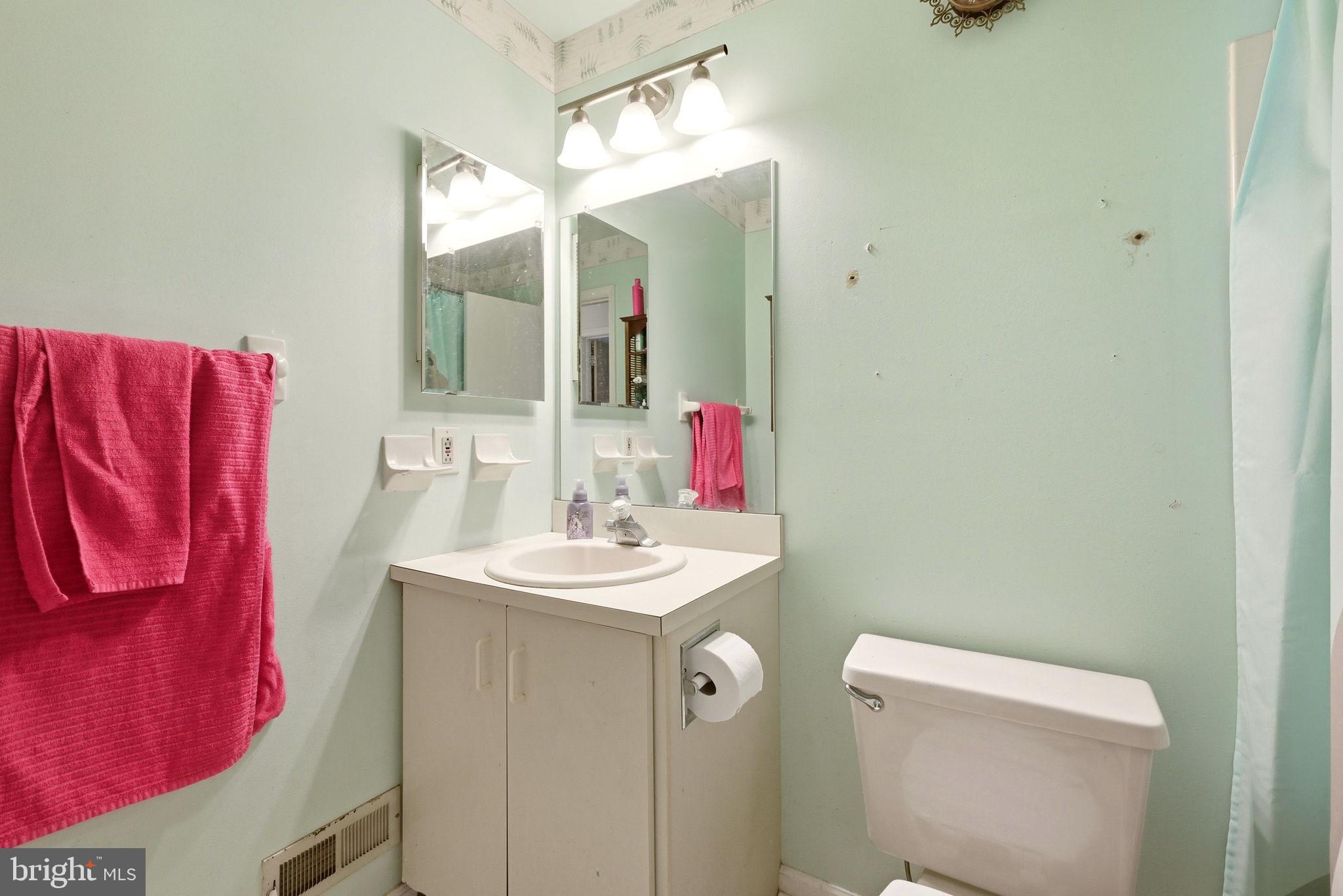 3308 Limestone Way Mount Laurel, NJ 08054 - Photo 20 of 24 Hall Bath with tub/shower