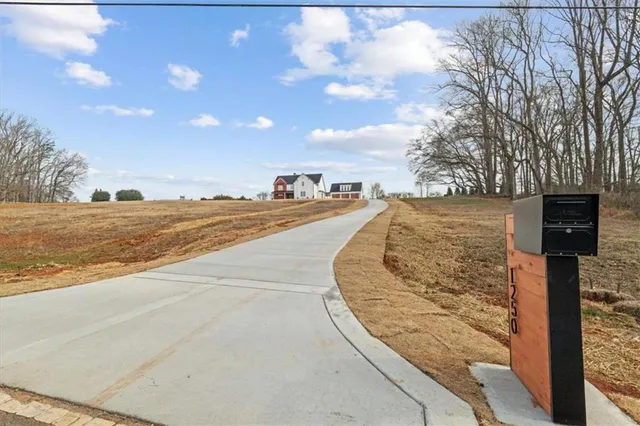 $985,000 | 1250 Hays Mill Road, Carrollton, GA 30117