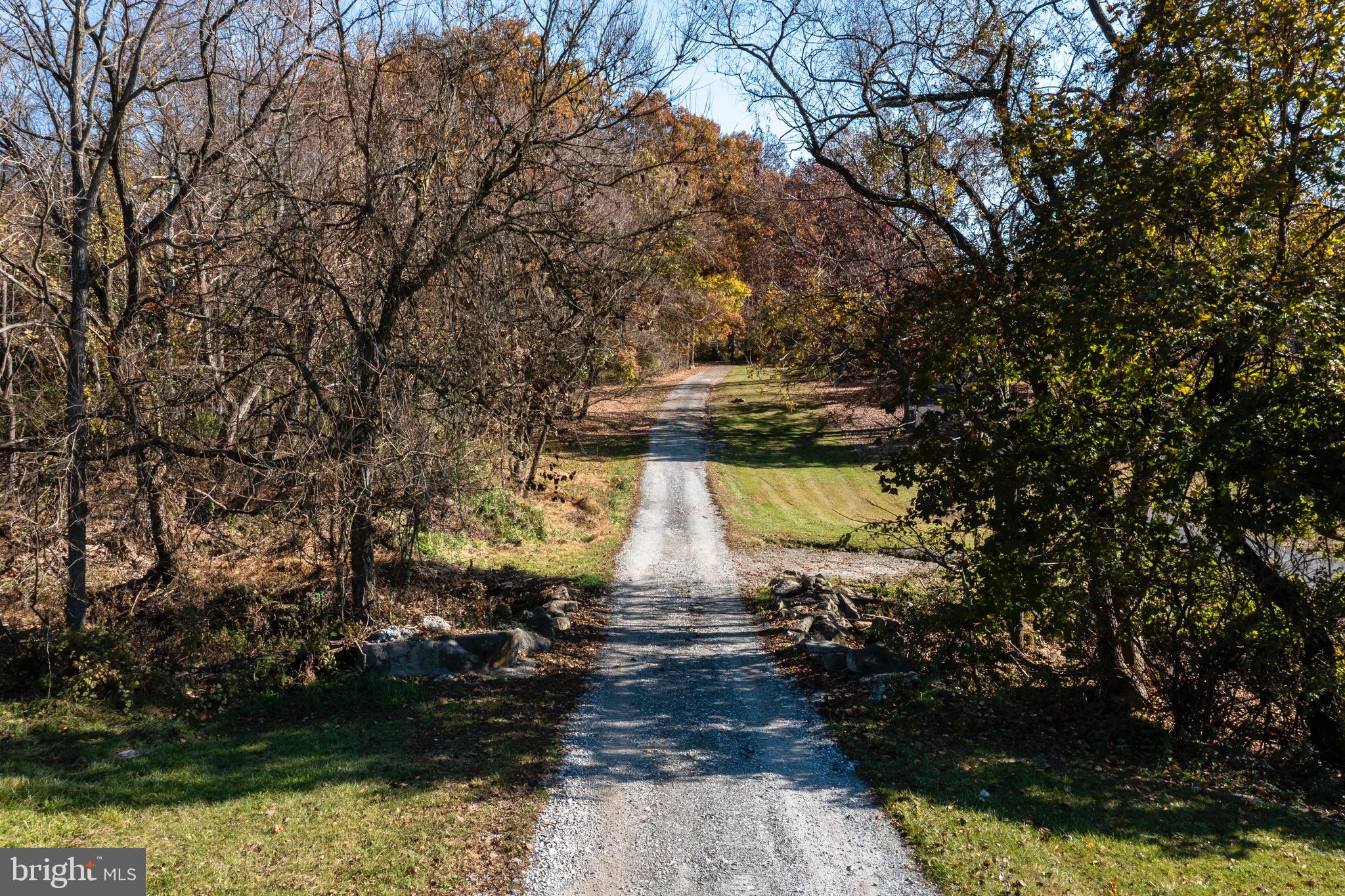 280 Moore Road Exton, PA 19341 - Photo 6 of 50 private drive