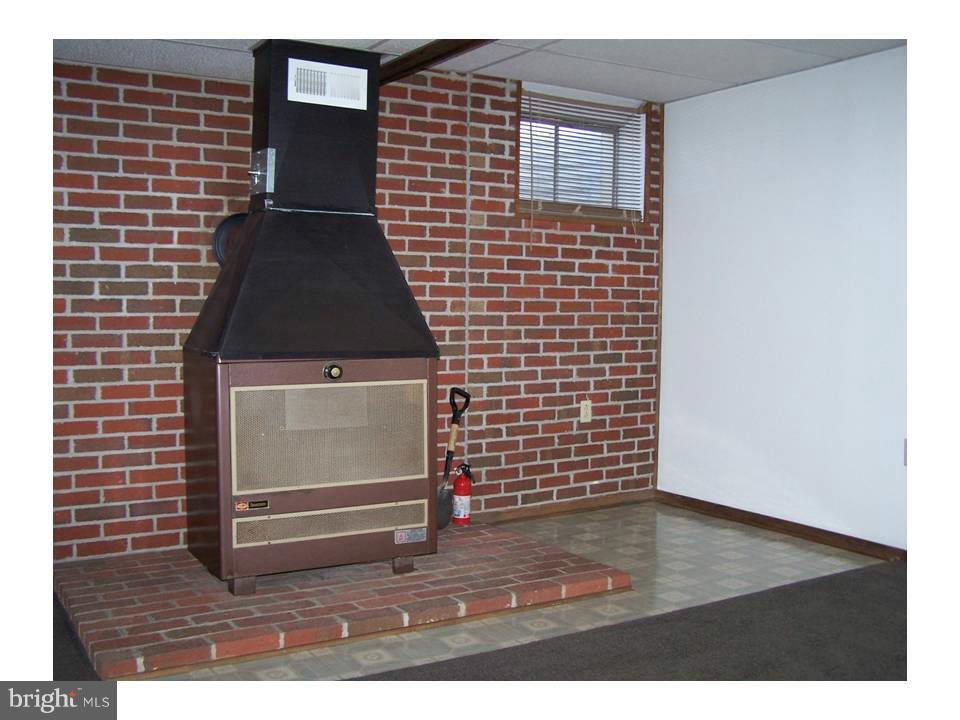 6032 Quinn Road Frederick, MD 21701 - Photo 22 of 29 Family Room