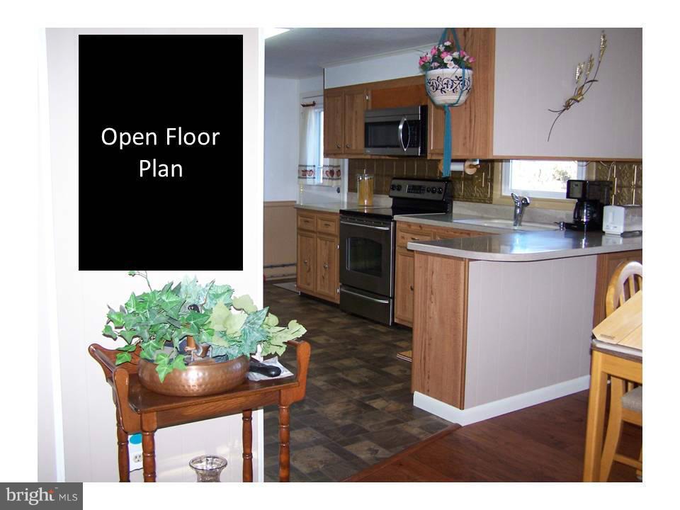6032 Quinn Road Frederick, MD 21701 - Photo 4 of 29 Kitchen