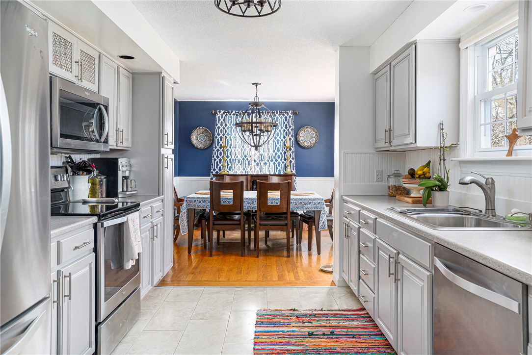 106 Sweet Farm Road Portsmouth, RI 02871 - Photo 11 of 40 Gallery Image 11